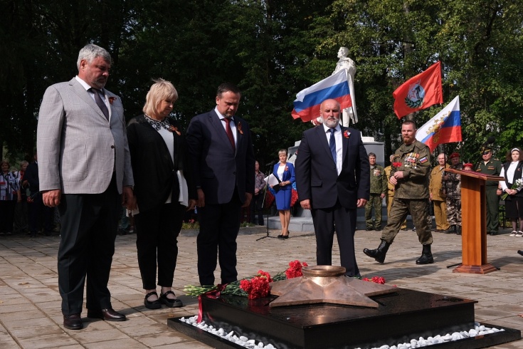 В населенном пункте воинской доблести Шимске зажжён Вечный огонь